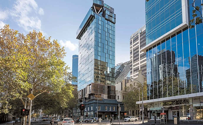 Oaks Melbourne on Collins